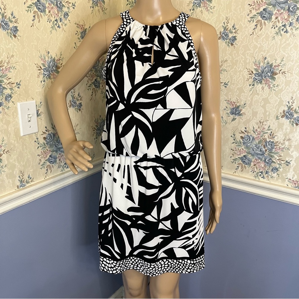 WHBM sleeveless black white tropical floral dress, size s
